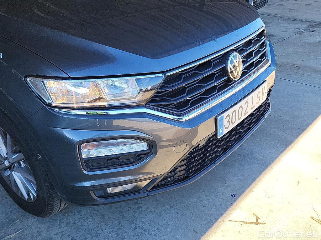  Volkswagen  T-ROC VOLKSWAGEN  / 2017 / 5P / todoterreno Edition 1.0 TSI 85kW (115CV) #4