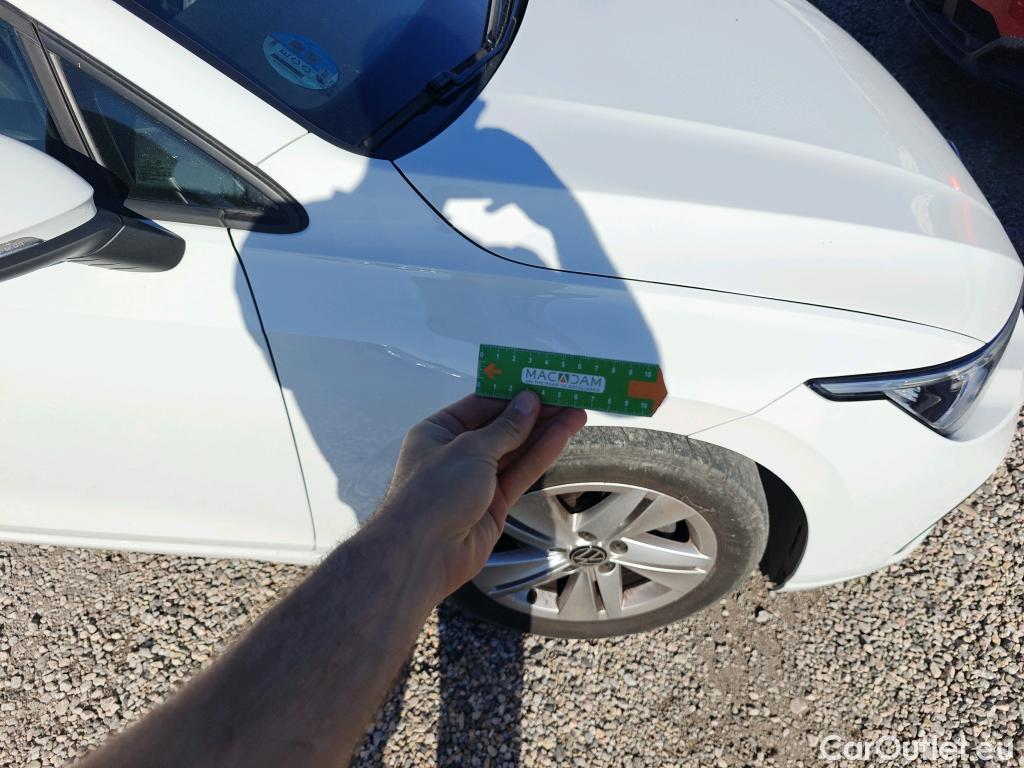  Volkswagen  Golf  VOLKSWAGEN / 2020 / 5P / berlina con portón Life 1.0 eTSI 81kW (110CV) DSG #1