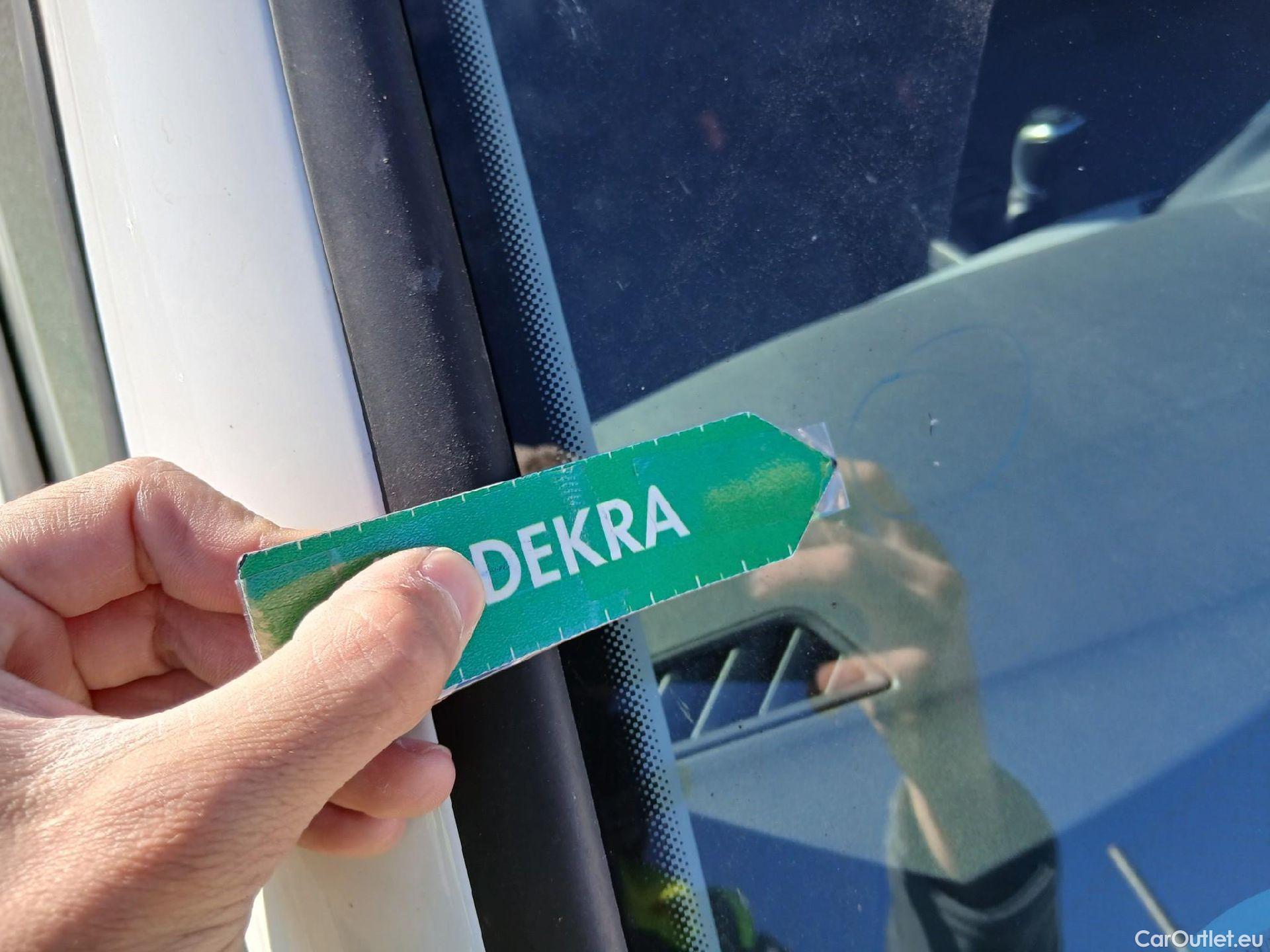  Volkswagen  Golf  VOLKSWAGEN / 2020 / 5P / berlina con portón 2.0 TDI 85kW (115CV) #5