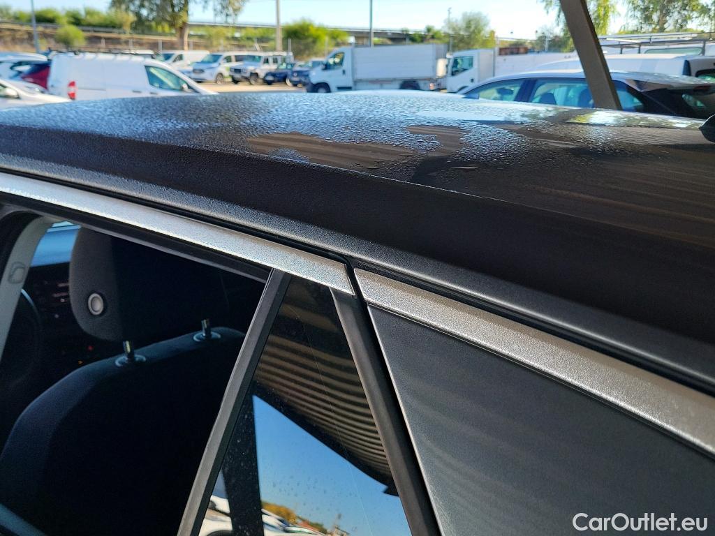  Volkswagen  T-ROC VOLKSWAGEN  / 2017 / 5P / todoterreno Edition 1.0 TSI 85kW (115CV) #12