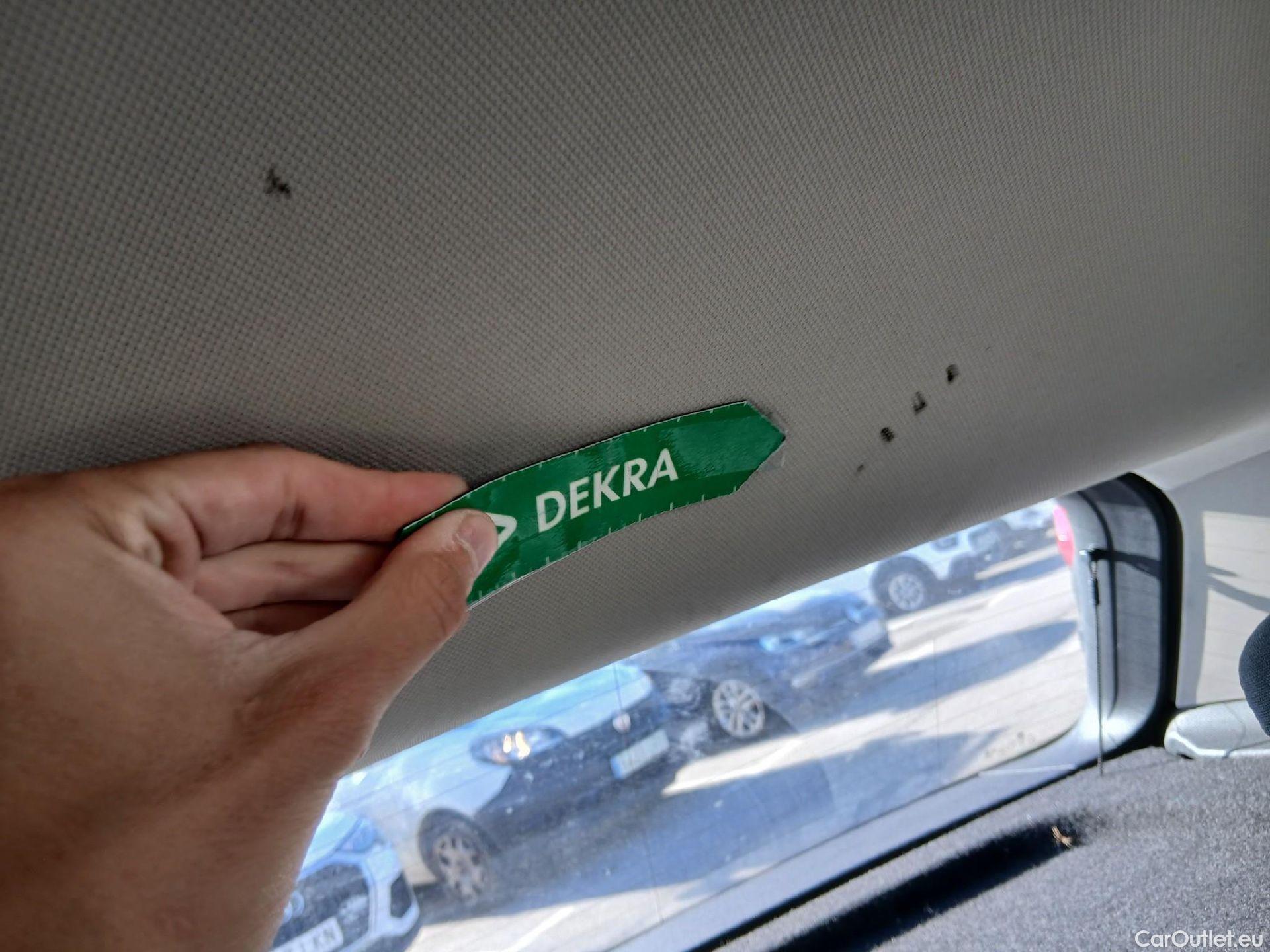  Volkswagen  Golf  VOLKSWAGEN / 2020 / 5P / berlina con portón 2.0 TDI 85kW (115CV) #27