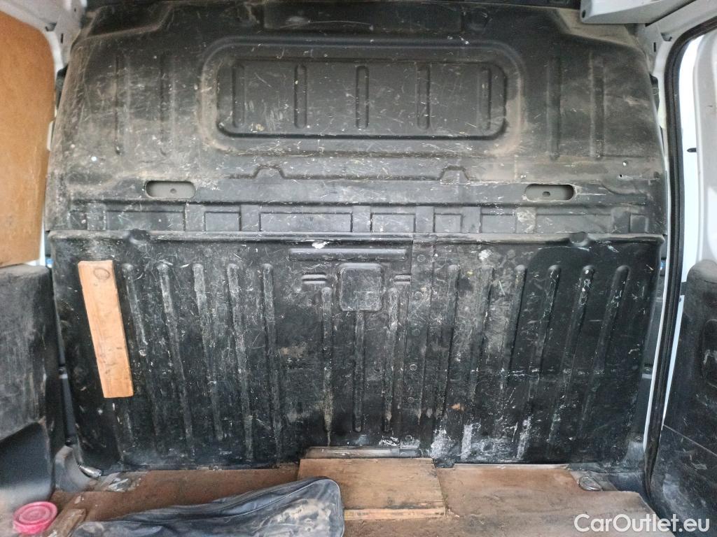  Citroen  Berlingo CITROEN  / 2018 / 3P / furgón derivado de turismo Talla M BlueHDi 100 CONTROL #19