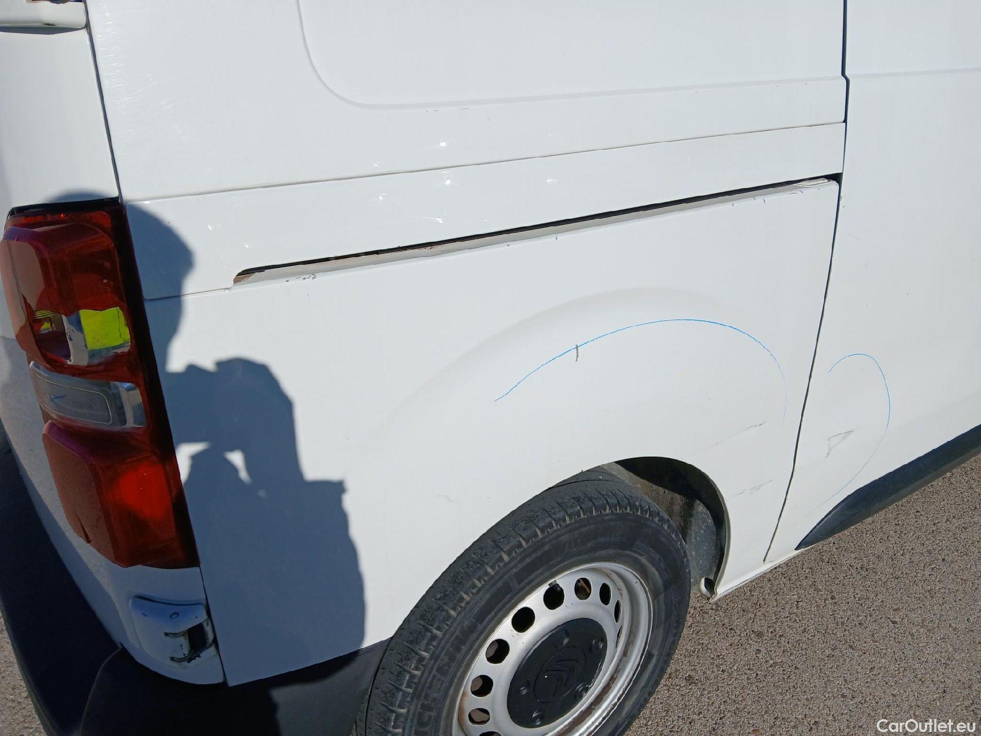  Citroen  Jumpy CITROEN  VU 4P 3G FURGÓN Talla M BlueHDi 85KW (115CV) 6v Confort #32