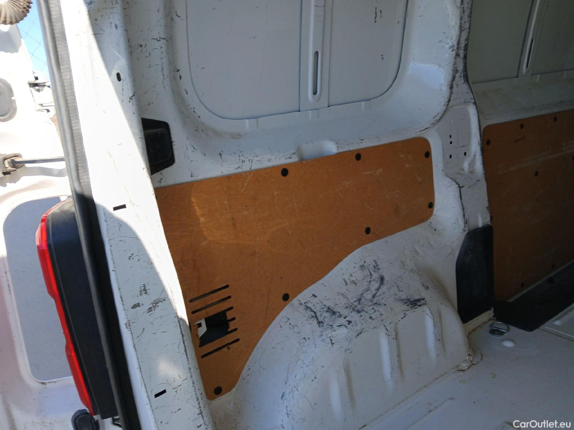  Citroen  Jumpy CITROEN  VU 4P 3G FURGÓN Talla M BlueHDi 85KW (115CV) 6v Confort #7