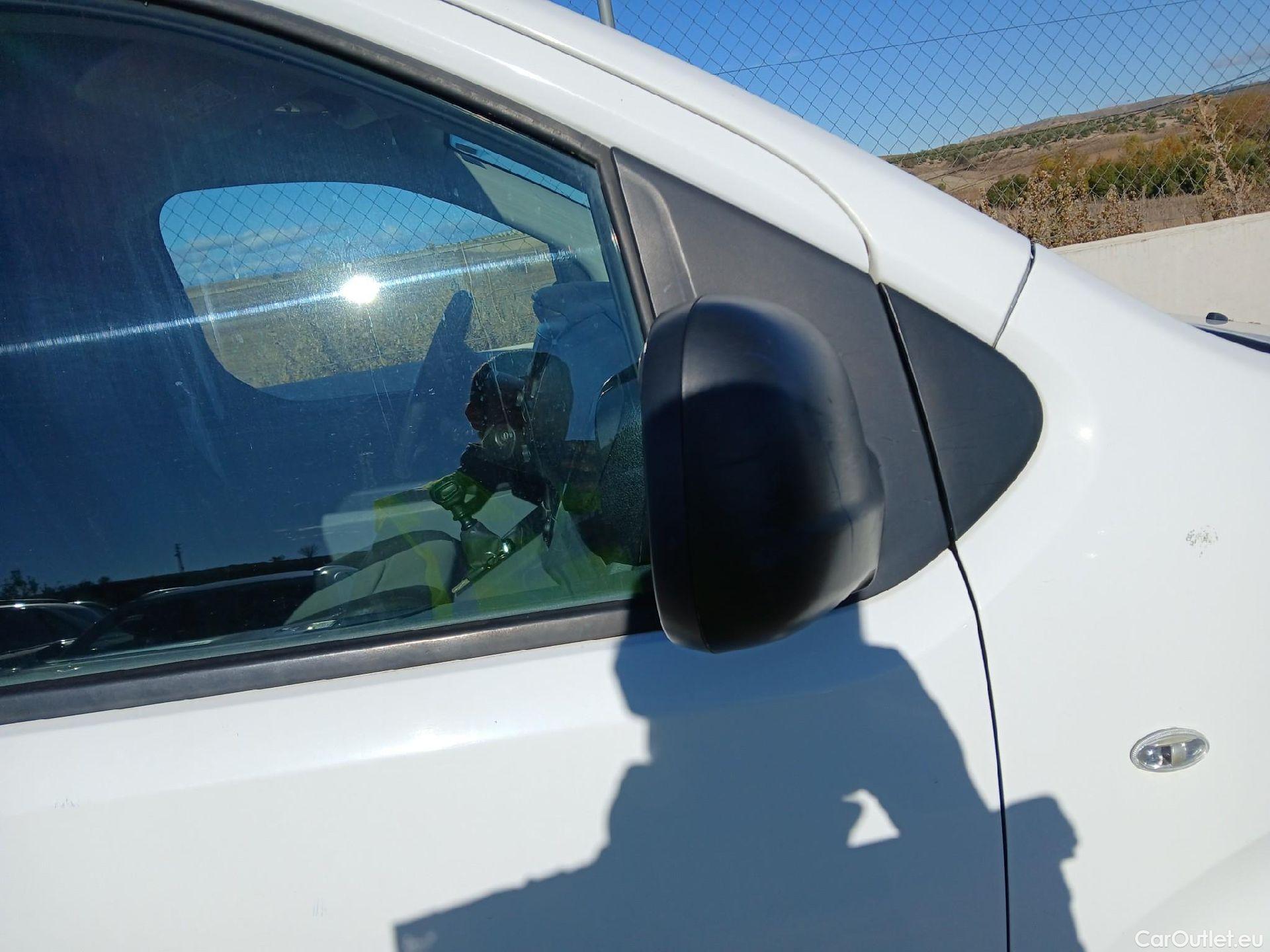  Citroen  Jumpy CITROEN  VU 4P 3G FURGÓN Talla M BlueHDi 85KW (115CV) 6v Confort #39