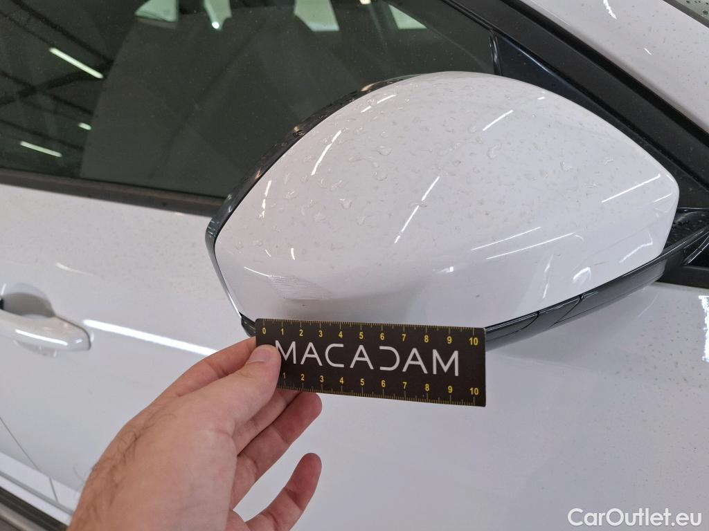  Jaguar  E-PACE JAGUAR  5p SUV D180 BVM AWD R-DYNAMIC S #12