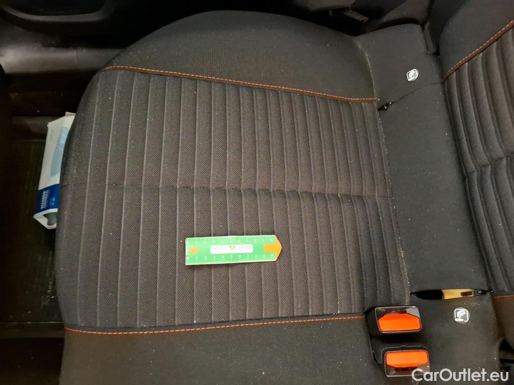  Peugeot  2008  Active Business 1.5 HDi 100CV BVM6 E6d #22