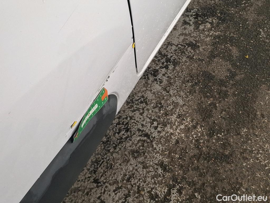  Renault  Kangoo   Express VU 4p Fourgonnette Maxi Z.E. 33 Gd Volume Confort / CONTRAT BATTERIE #2