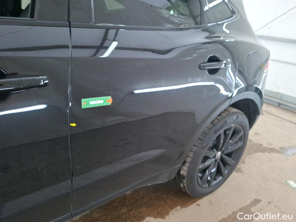  Jaguar  E-PACE JAGUAR  / 2017 / 5P / SUV P300e PHEV BVA AWD R-Dynamic S / VO RECONDITIONNE - PHOTOS AVANT RECONDITIONNEMENT #3