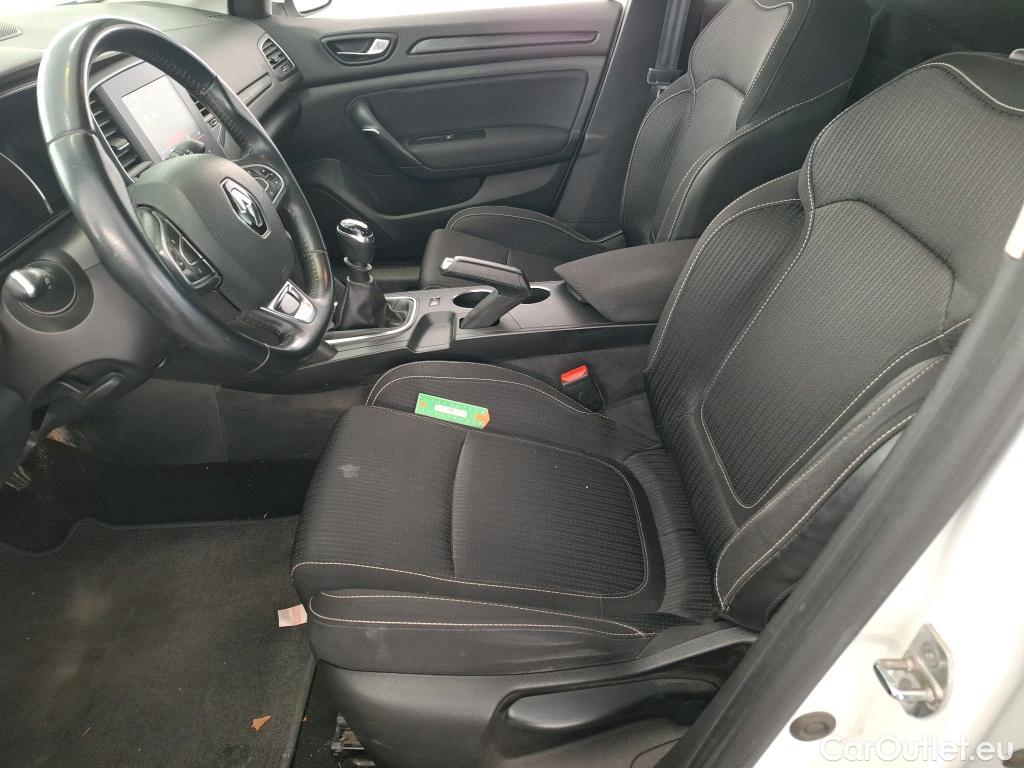  Renault  Megane  IV Berline 5pt. Business 1.3 TCe 115CV BVM6 E6dT / TRANSFO VP/VF #28