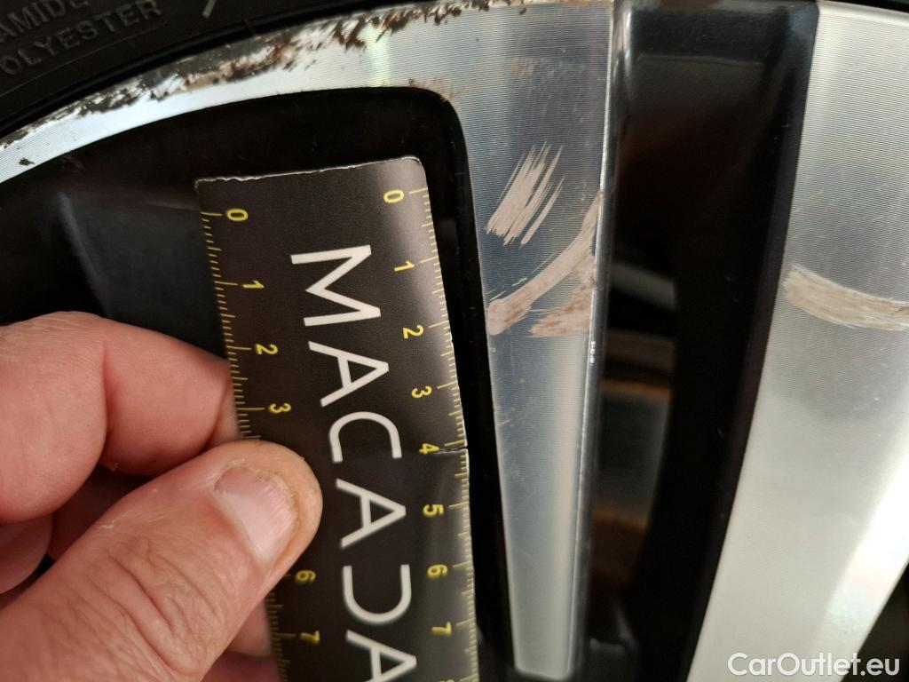  Peugeot  3008 PEUGEOT   2020  5P  SUV 1 6 HYBRID 225 E EAT8 Allure #17