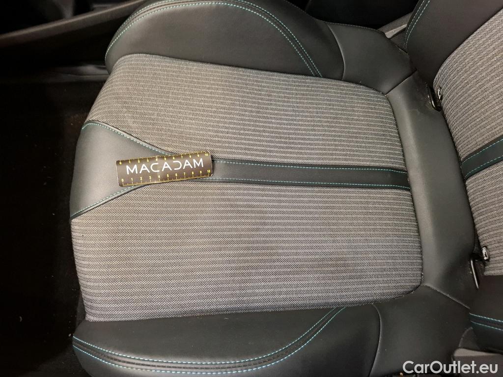  Peugeot  3008 PEUGEOT   2020  5P  SUV 1 6 HYBRID 225 E EAT8 Allure #30