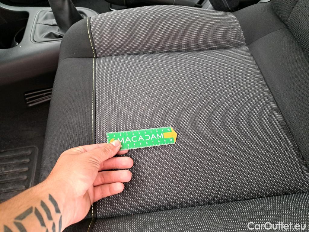  Citroen  C3  Feel Pack 1.2 PureTech 80CV BVM5 E6d #12