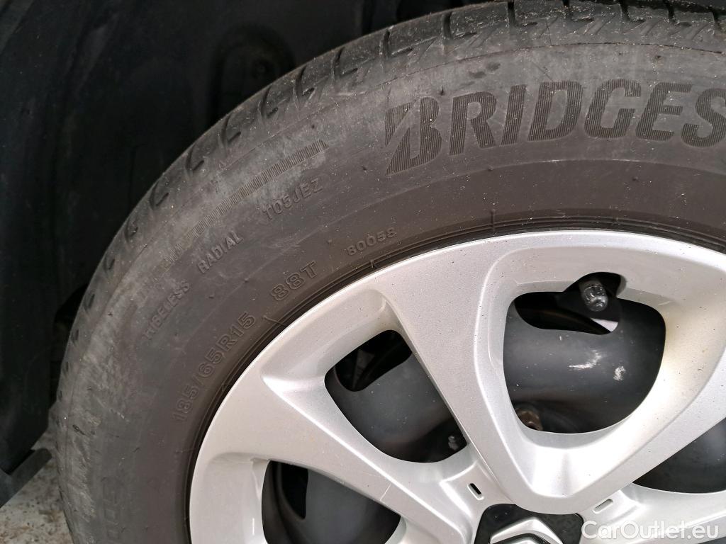  Citroen  C3  Société Feel 1.5 BlueHDI 100CV BVM5 E6dT #12