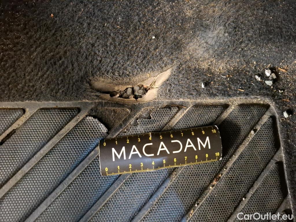  Peugeot  3008 PEUGEOT   2020  5P  SUV 1 6 HYBRID 225 E EAT8 Allure #20