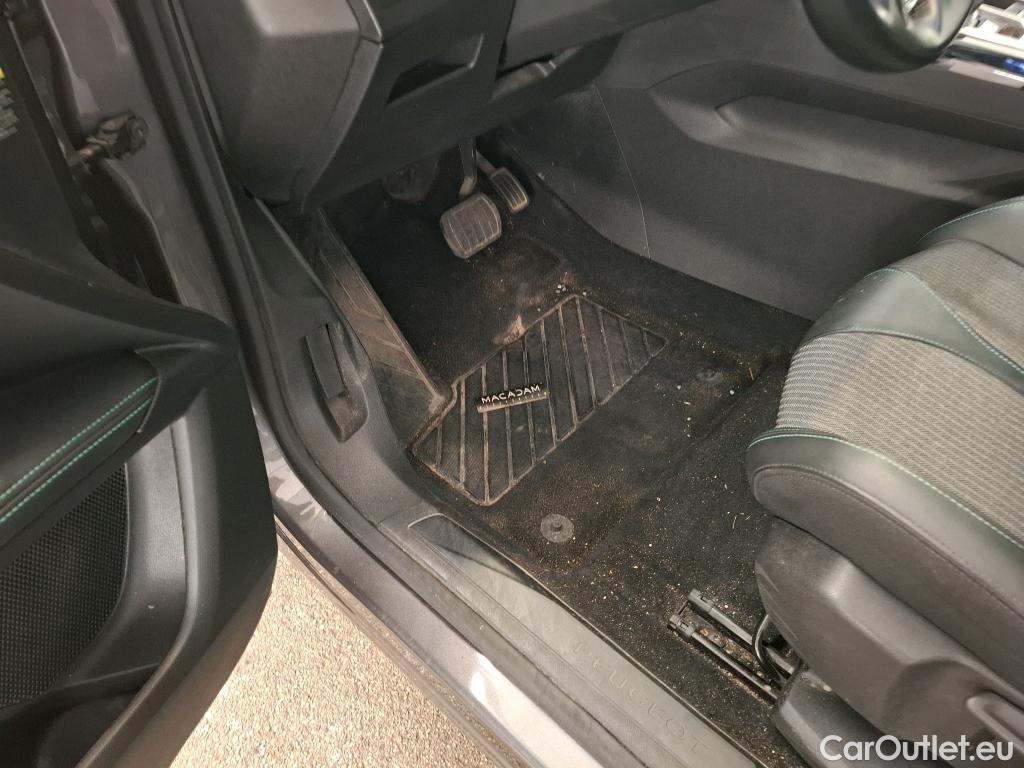  Peugeot  3008 PEUGEOT   2020  5P  SUV 1 6 HYBRID 225 E EAT8 Allure #19