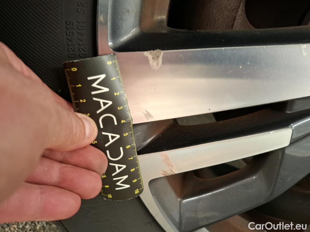  Peugeot  3008 PEUGEOT   2020  5P  SUV 1 6 HYBRID 225 E EAT8 Allure #12