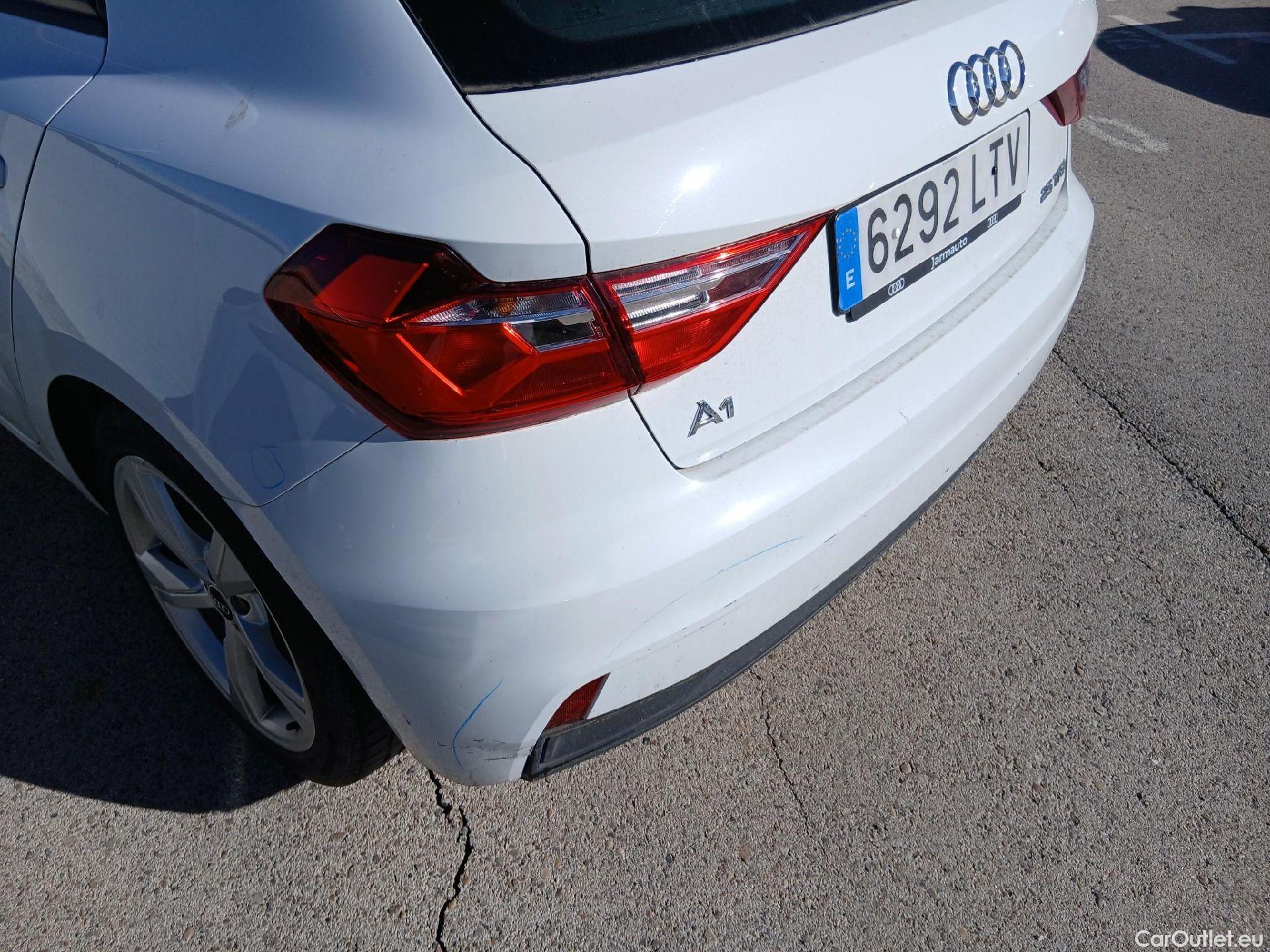  Audi  A1 Sportback AUDI A1 / 2018 / 5P / berlina con portón Sportback Advanced 25 TFSI 70kW (95CV) #20