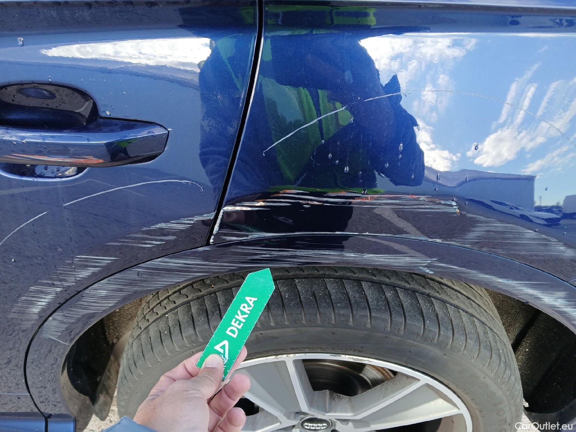  Audi  Q5 AUDI  / 2016 / 5P / S line 40 TDI 140kW quattro S tronic #26