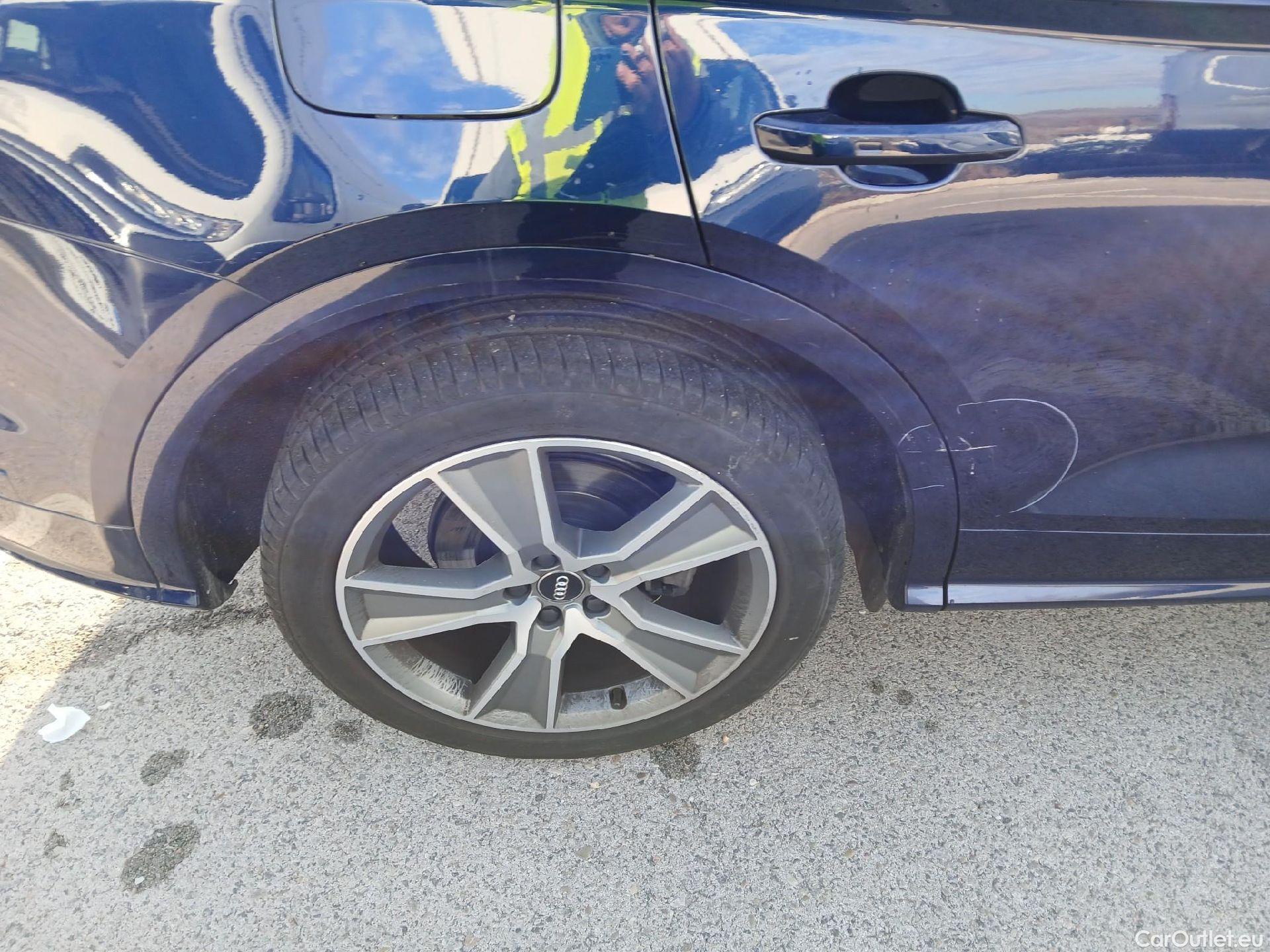  Audi  Q5 AUDI  / 2016 / 5P / S line 40 TDI 140kW quattro S tronic #37