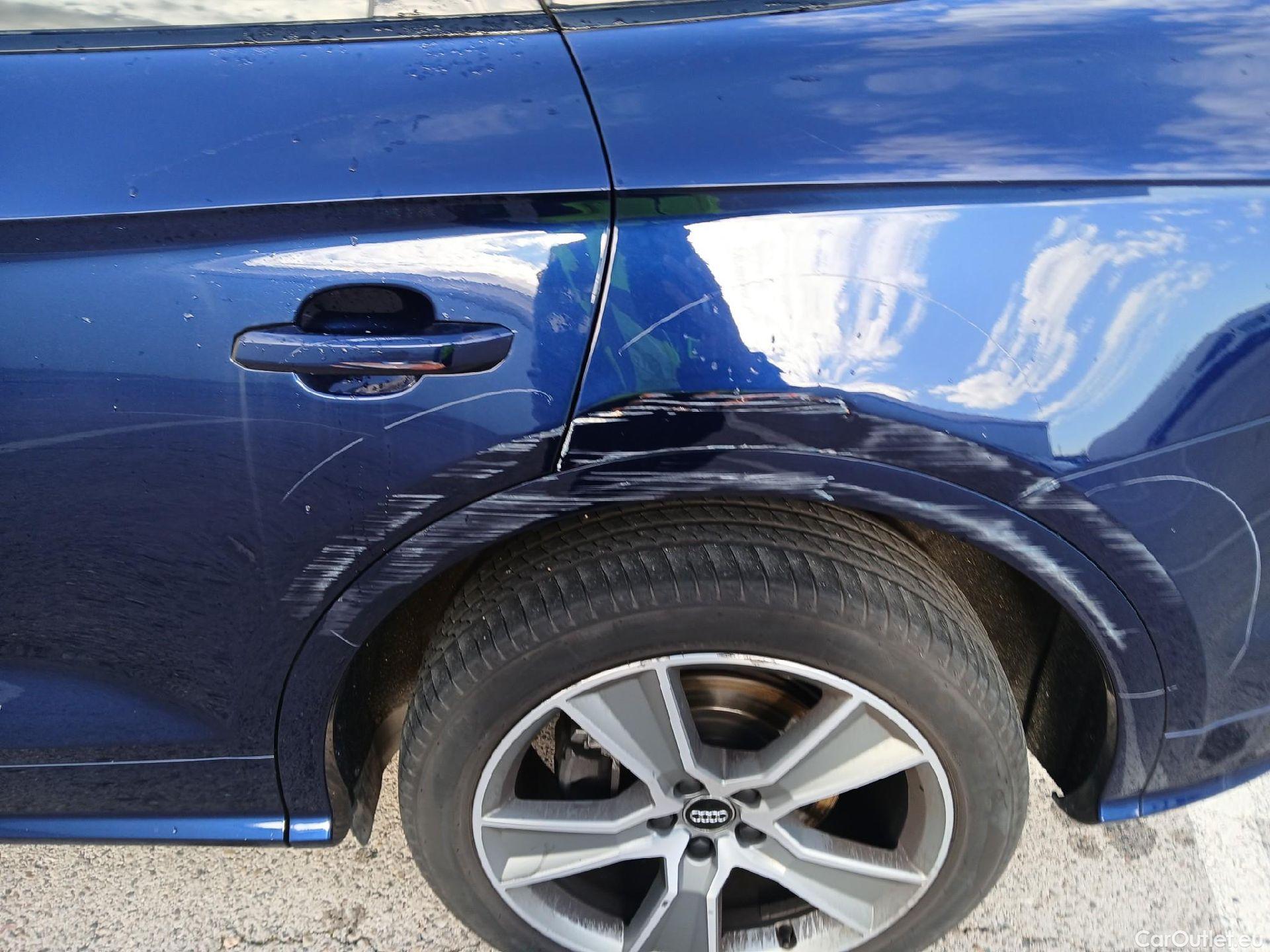  Audi  Q5 AUDI  / 2016 / 5P / S line 40 TDI 140kW quattro S tronic #27