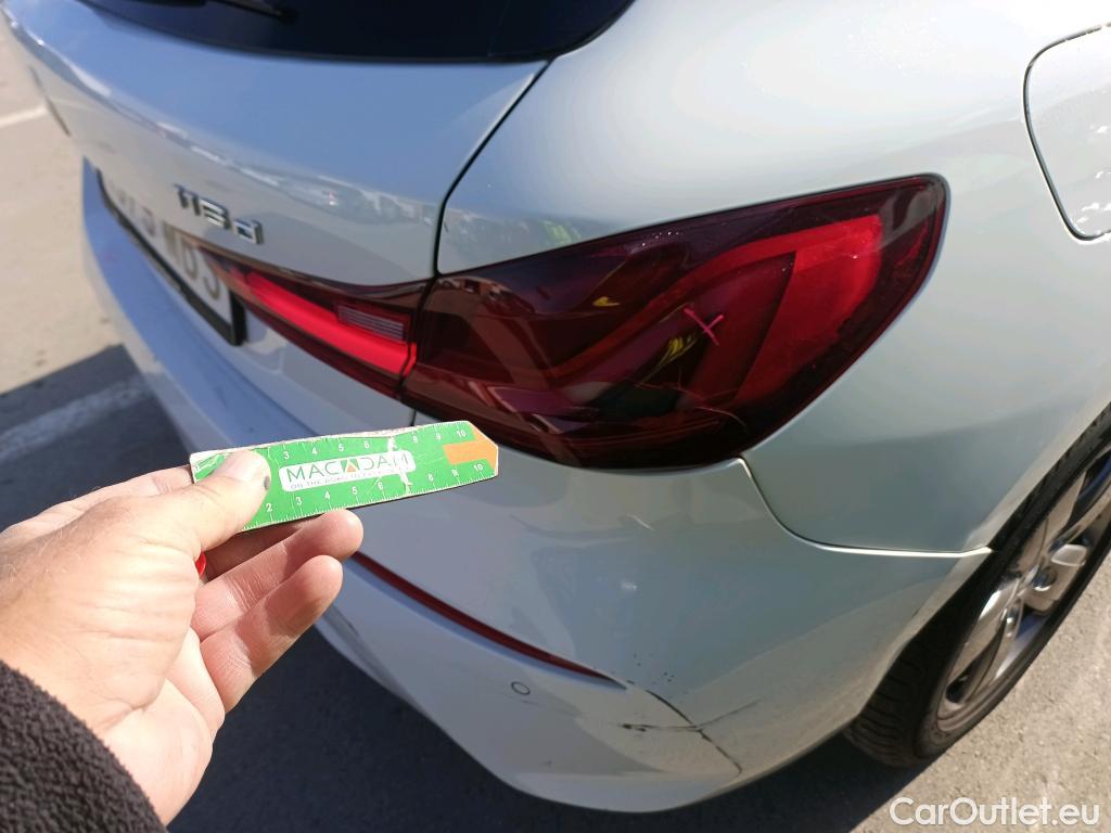  Bmw  Serie 1 BMW  / 2019 / 5P / berlina con portón 116d #3