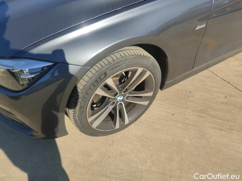  Bmw  Serie 3 BMW  5p 6G familiar 318d Touring #5