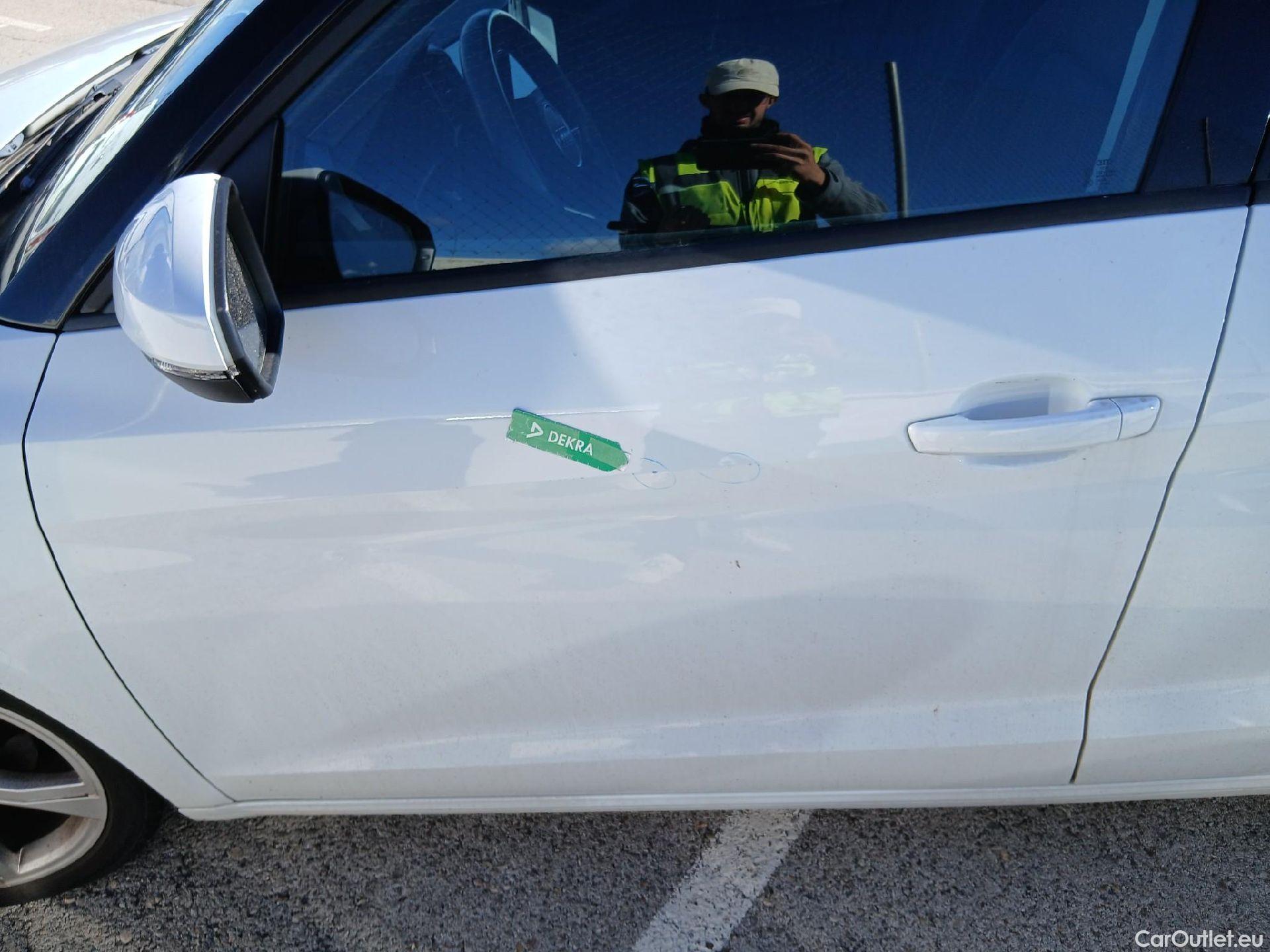  Audi  A1 Sportback AUDI A1 / 2018 / 5P / berlina con portón Sportback Advanced 25 TFSI 70kW (95CV) #10