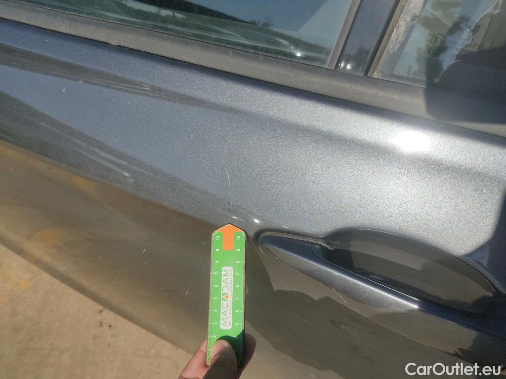  Bmw  Serie 3 BMW  5p 6G familiar 318d Touring #23