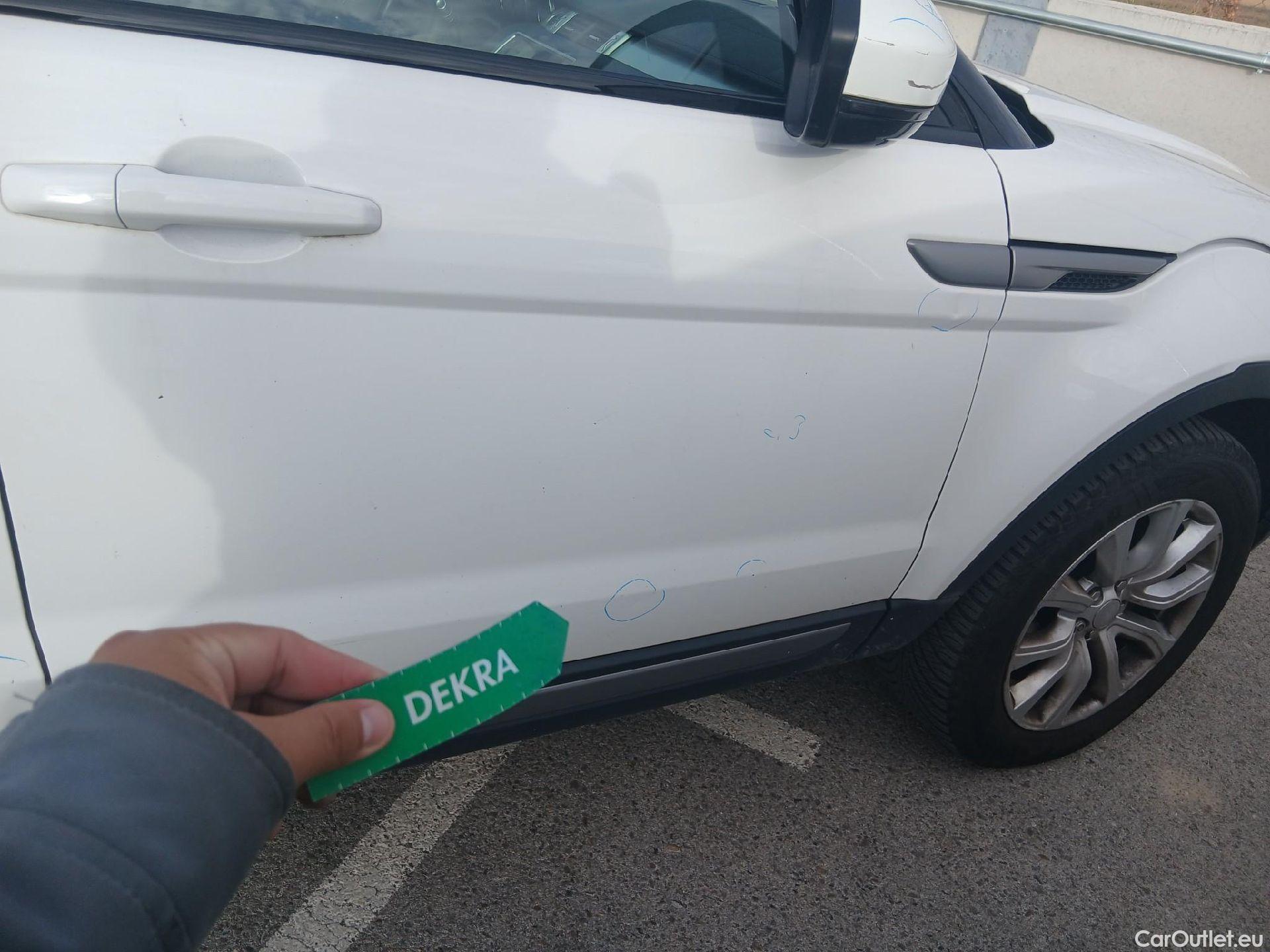  Land Rover  Range Rover LAND ROVER  Evoque / 2015 / 5P / 2.0L eD4 Diesel 110kW (150CV) 4x2 Pure #31