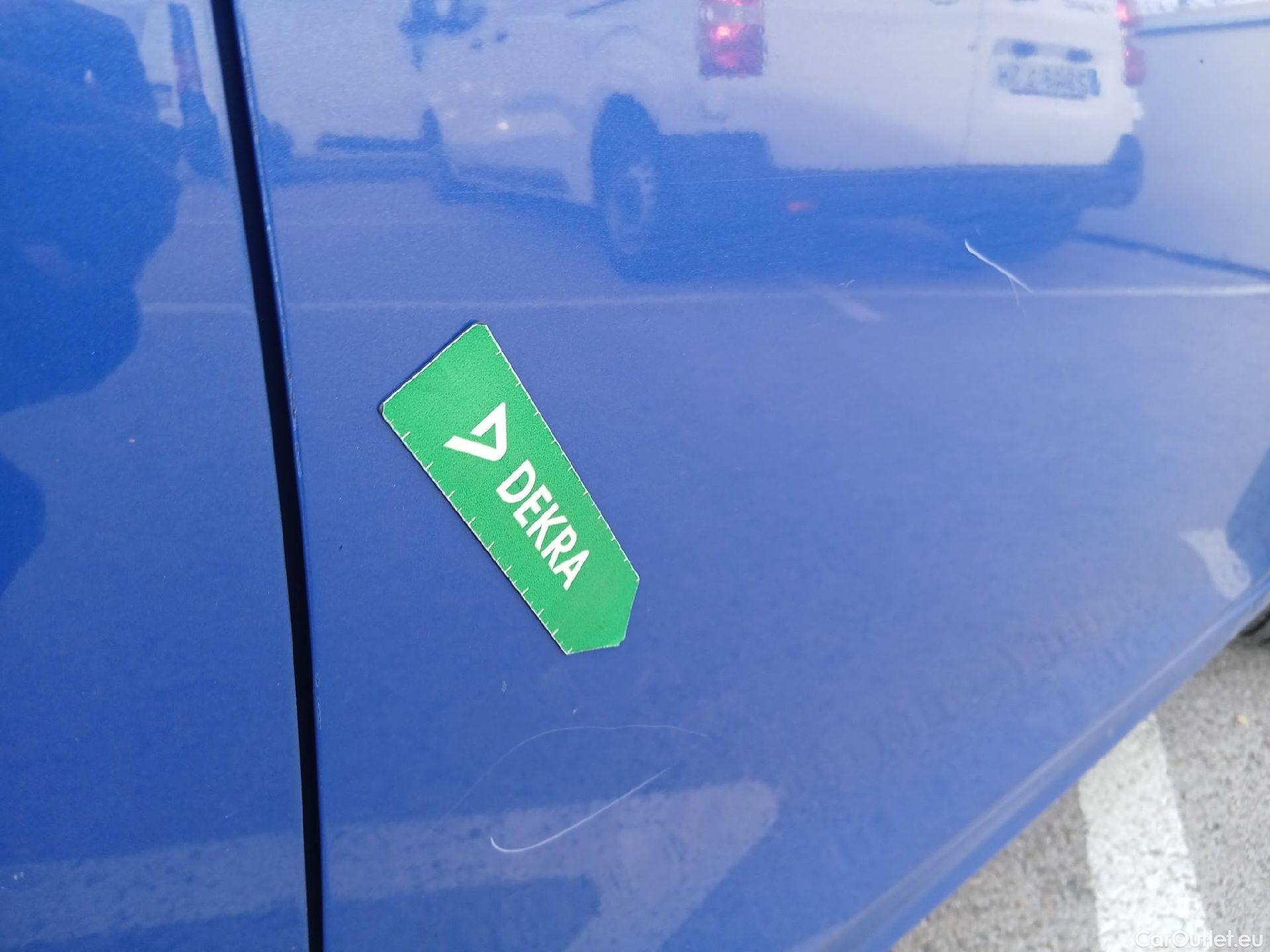  Opel  Corsa OPEL  / 2019 / 5P / berlina con portón 1.2T XHL 74kW (100CV) Edition #37