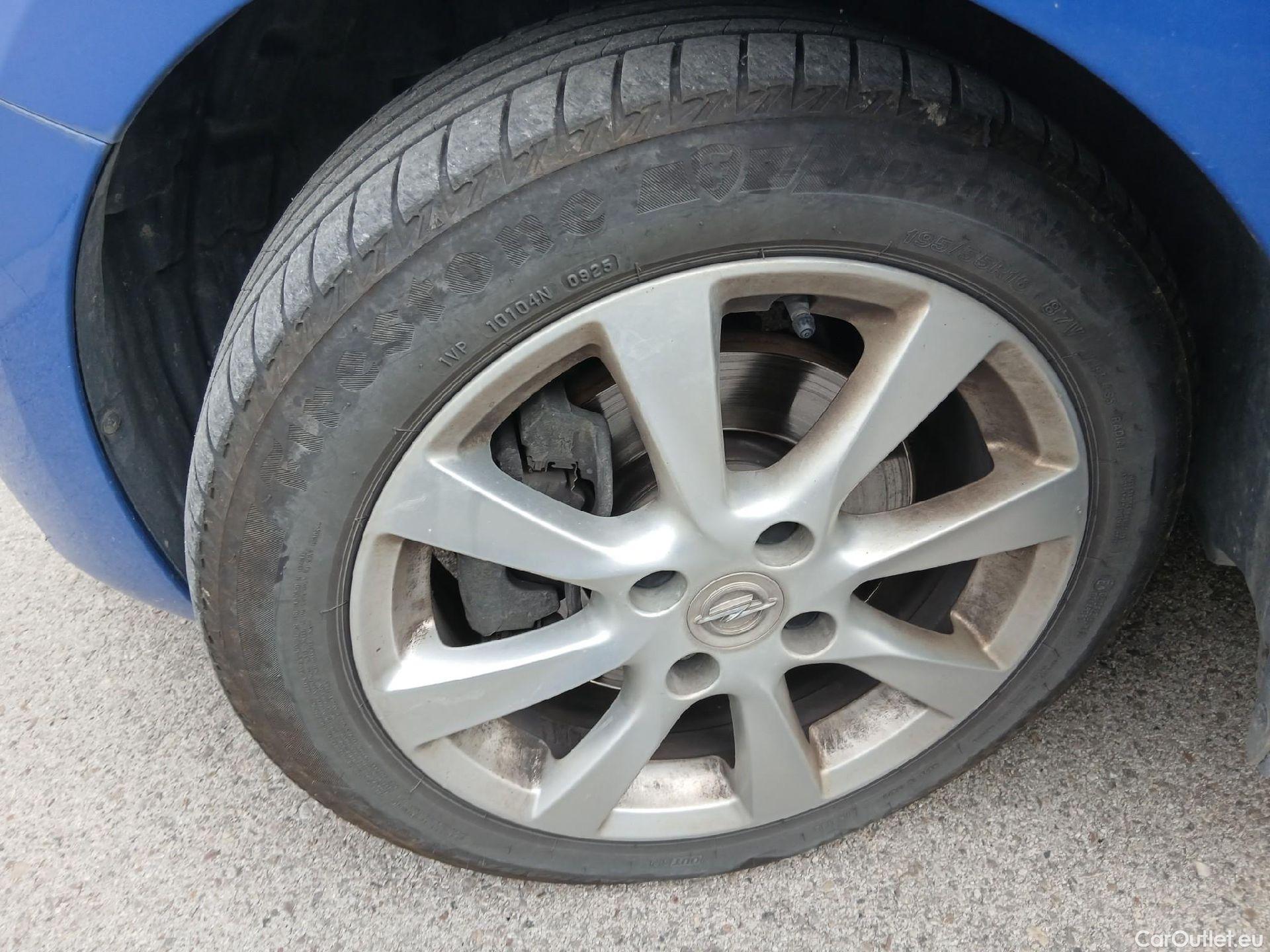  Opel  Corsa OPEL  / 2019 / 5P / berlina con portón 1.2T XHL 74kW (100CV) Edition #14