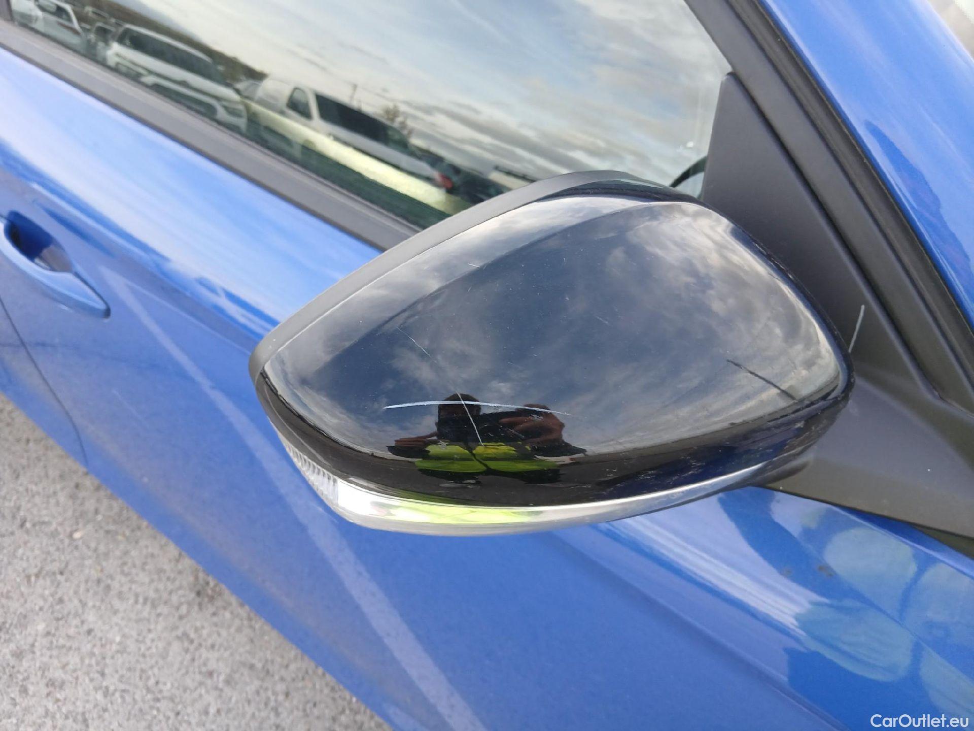  Opel  Corsa OPEL  / 2019 / 5P / berlina con portón 1.2T XHL 74kW (100CV) Edition #42