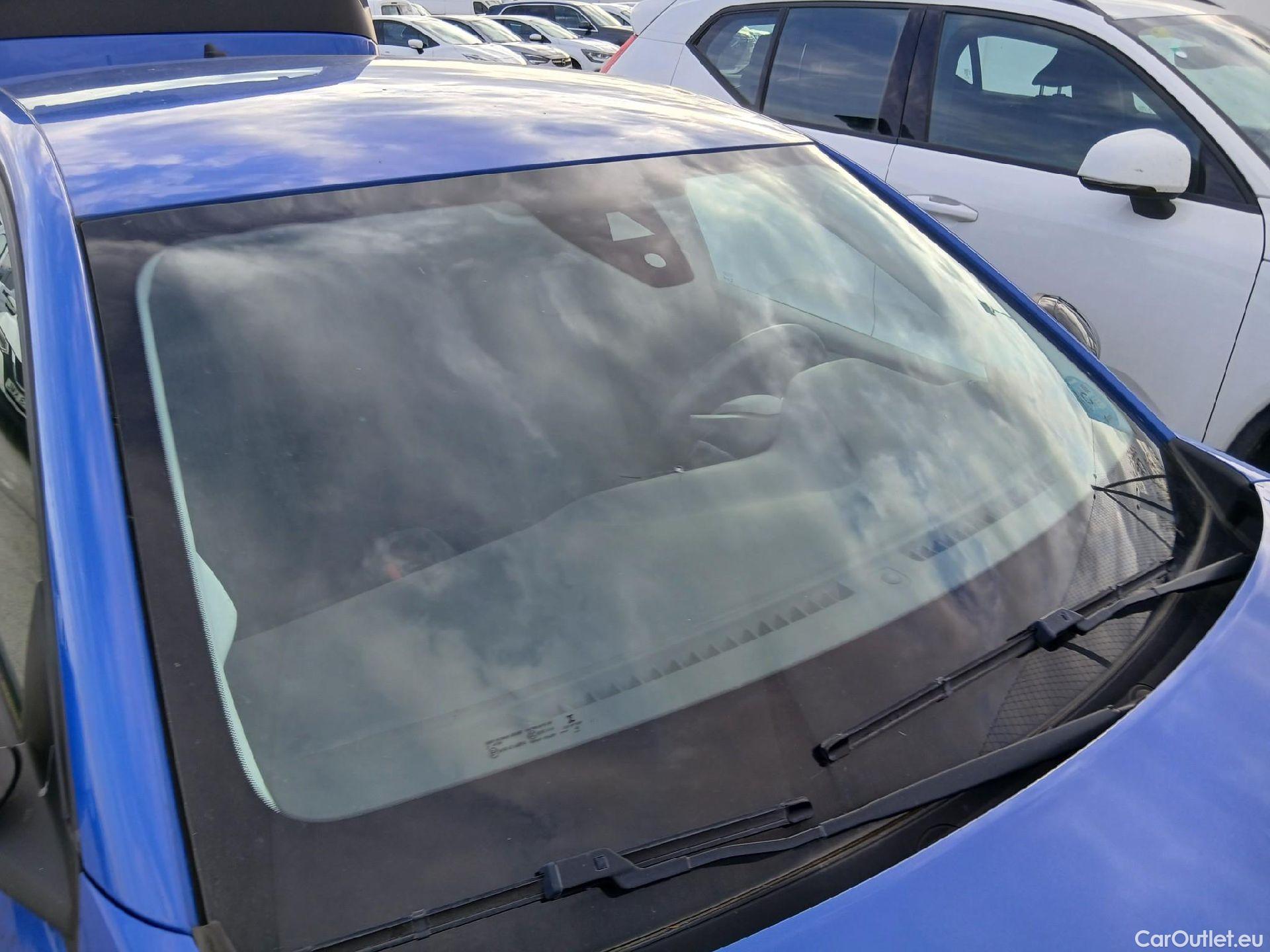  Opel  Corsa OPEL  / 2019 / 5P / berlina con portón 1.2T XHL 74kW (100CV) Edition #4