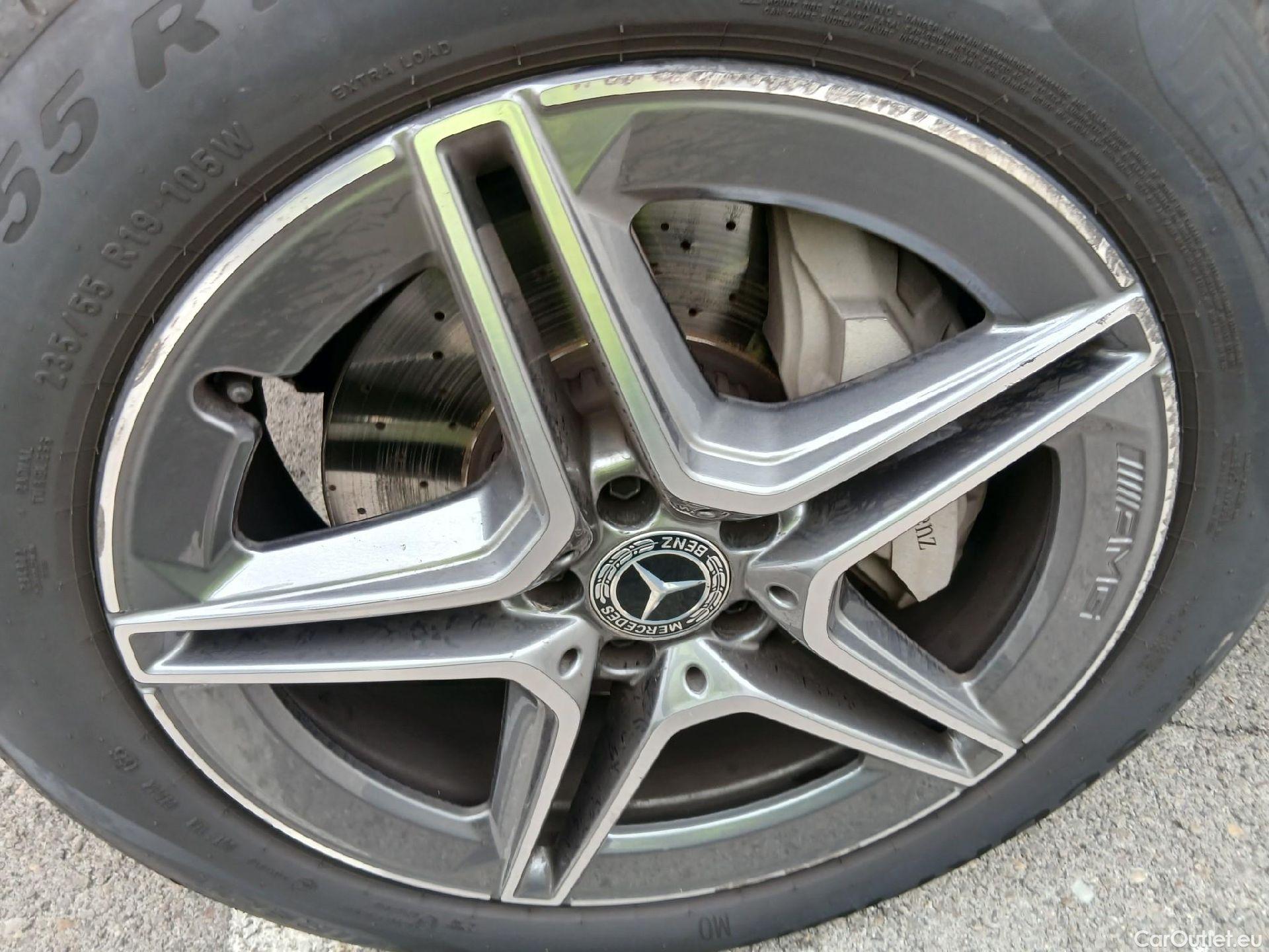  Mercedes  G-Klasee Clase GLC GLC 300 de 4Matic (253.911)AMG 2.0 AMG Line 305CV AT9 E6d #2