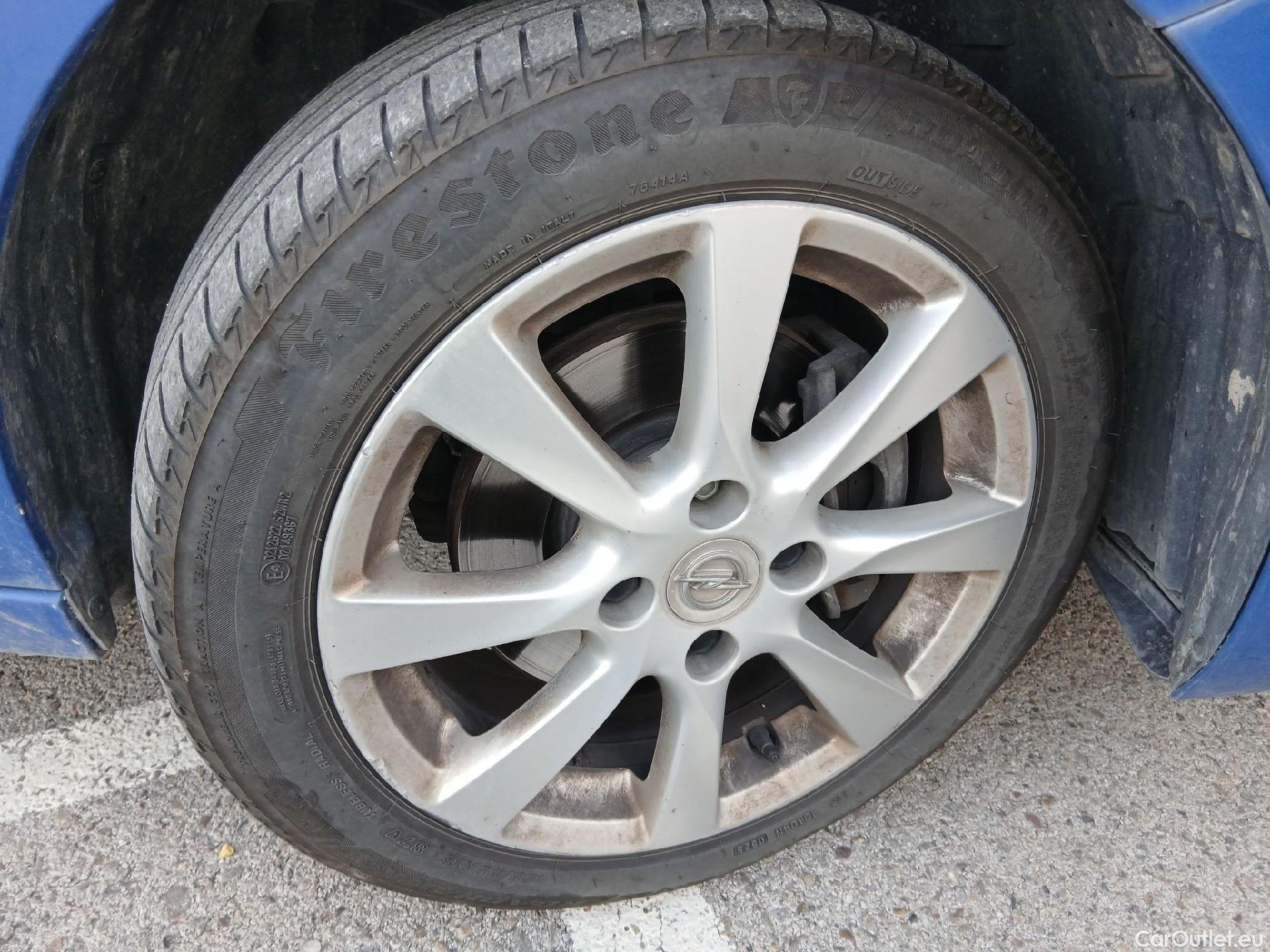  Opel  Corsa OPEL  / 2019 / 5P / berlina con portón 1.2T XHL 74kW (100CV) Edition #45