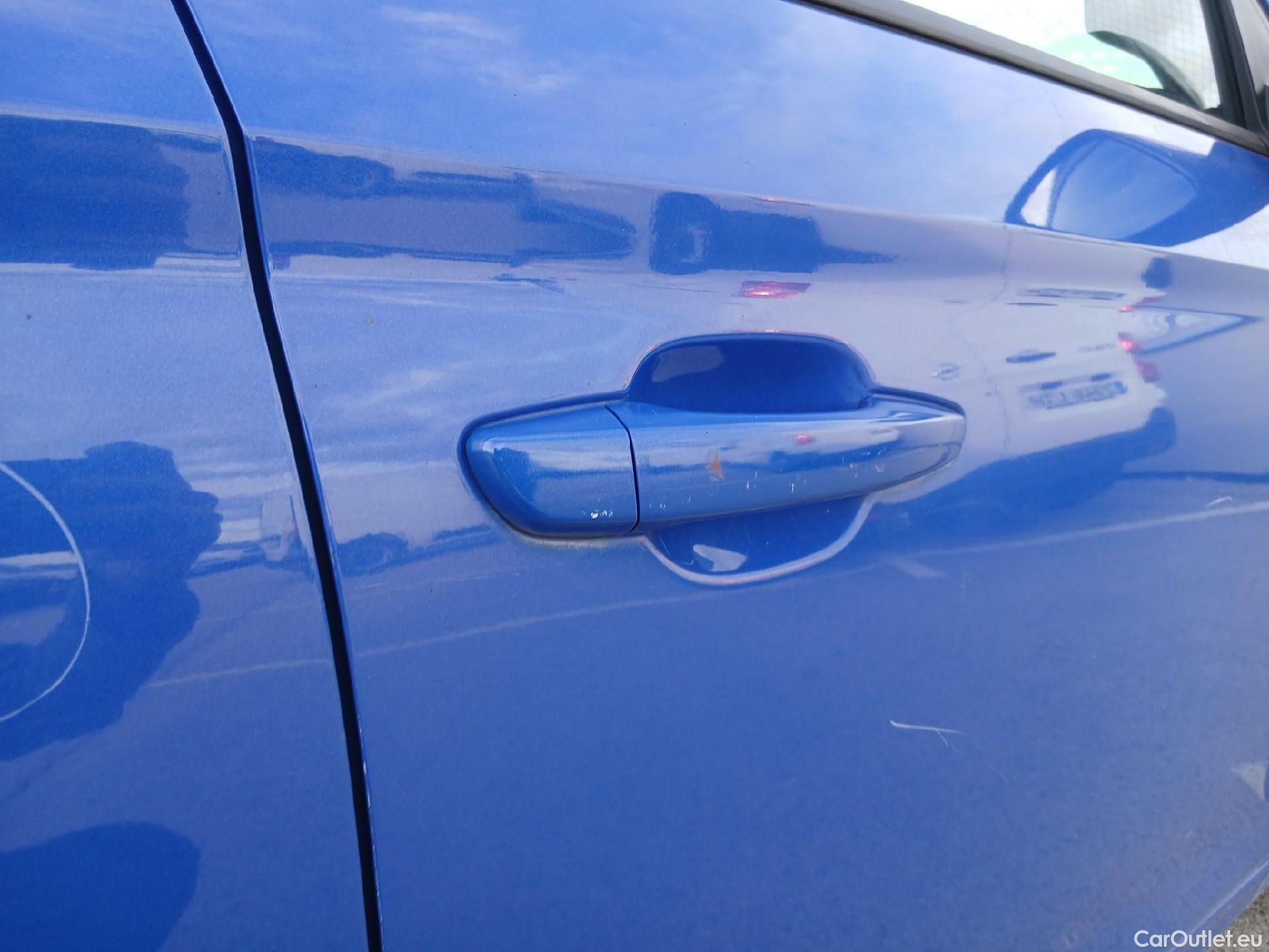  Opel  Corsa OPEL  / 2019 / 5P / berlina con portón 1.2T XHL 74kW (100CV) Edition #40