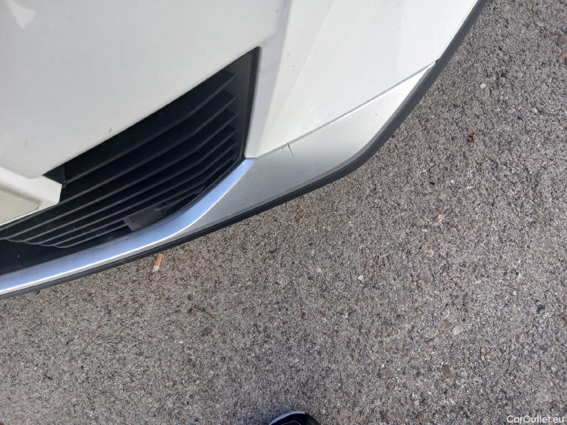  Peugeot  2008 PEUGEOT  / 2019 / 5P / Allure Pack BlueHDI 81kW (110CV) (AC) #11