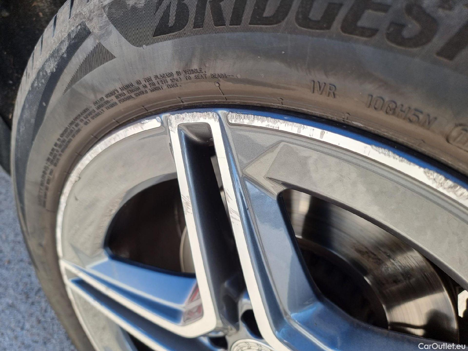  Mercedes  G-Klasee MERCEDES-BENZ Clase GLC / 2019 / 5P / todoterreno GLC 300 de 4MATIC #29