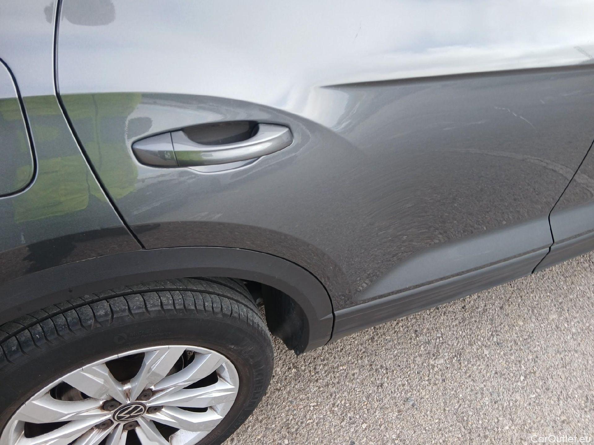  Volkswagen  T-ROC VOLKSWAGEN  / 2017 / 5P / todoterreno Advance 2.0 TDI 110kW (150CV) DSG (AC2) #18