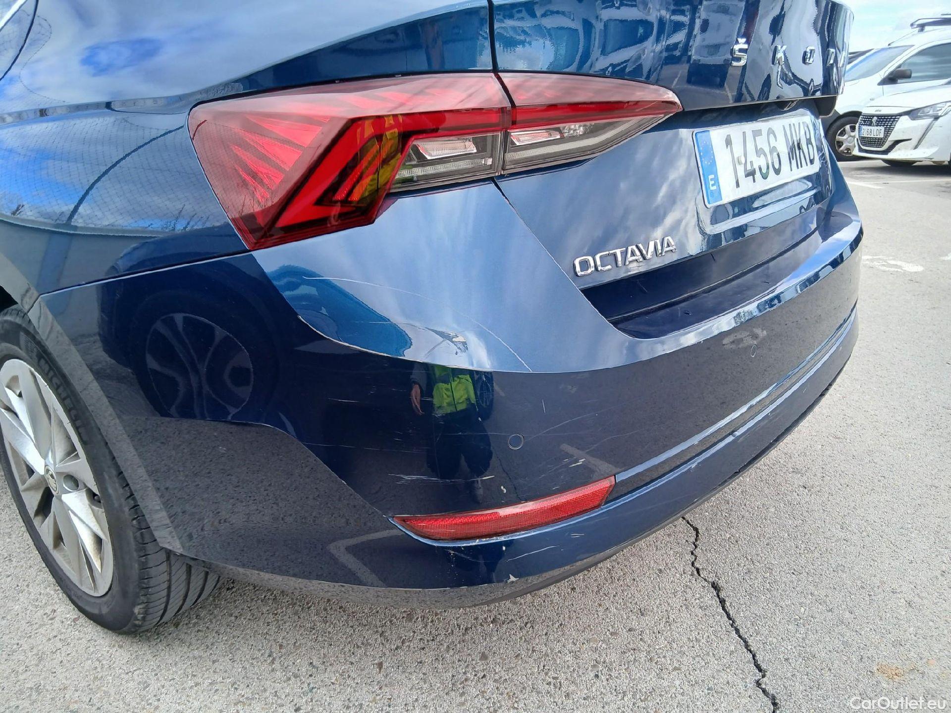  Skoda  Octavia  Berlina Style 2.0 TDI 150CV AT7 E6dT #25