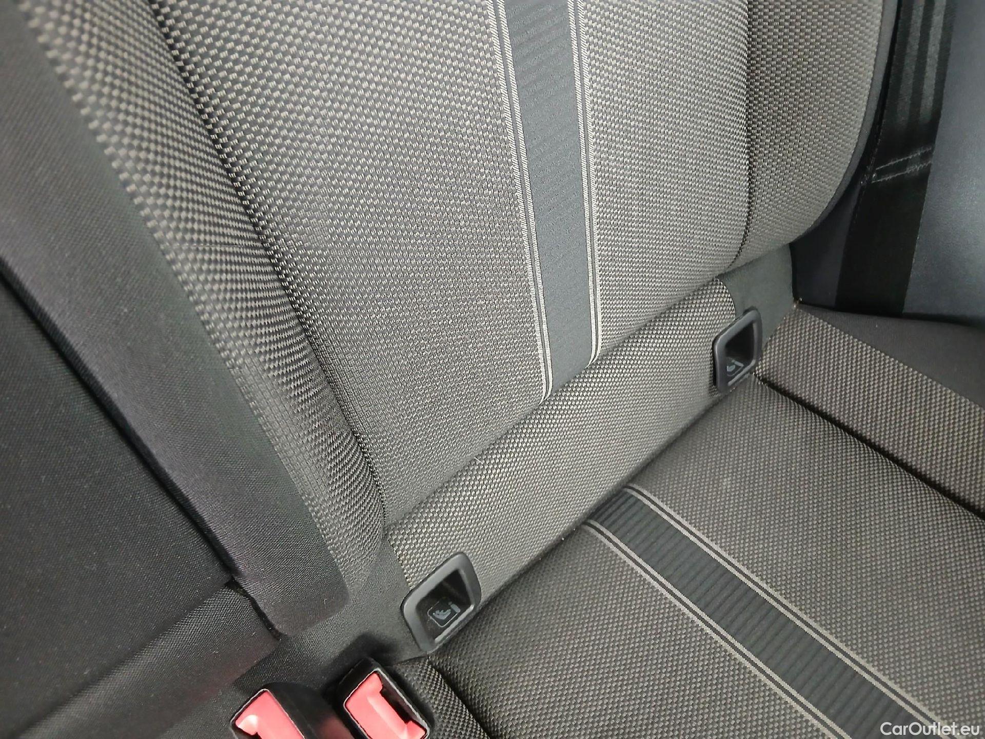  Volkswagen  T-ROC VOLKSWAGEN  / 2017 / 5P / todoterreno Advance 2.0 TDI 110kW (150CV) DSG (AC2) #28