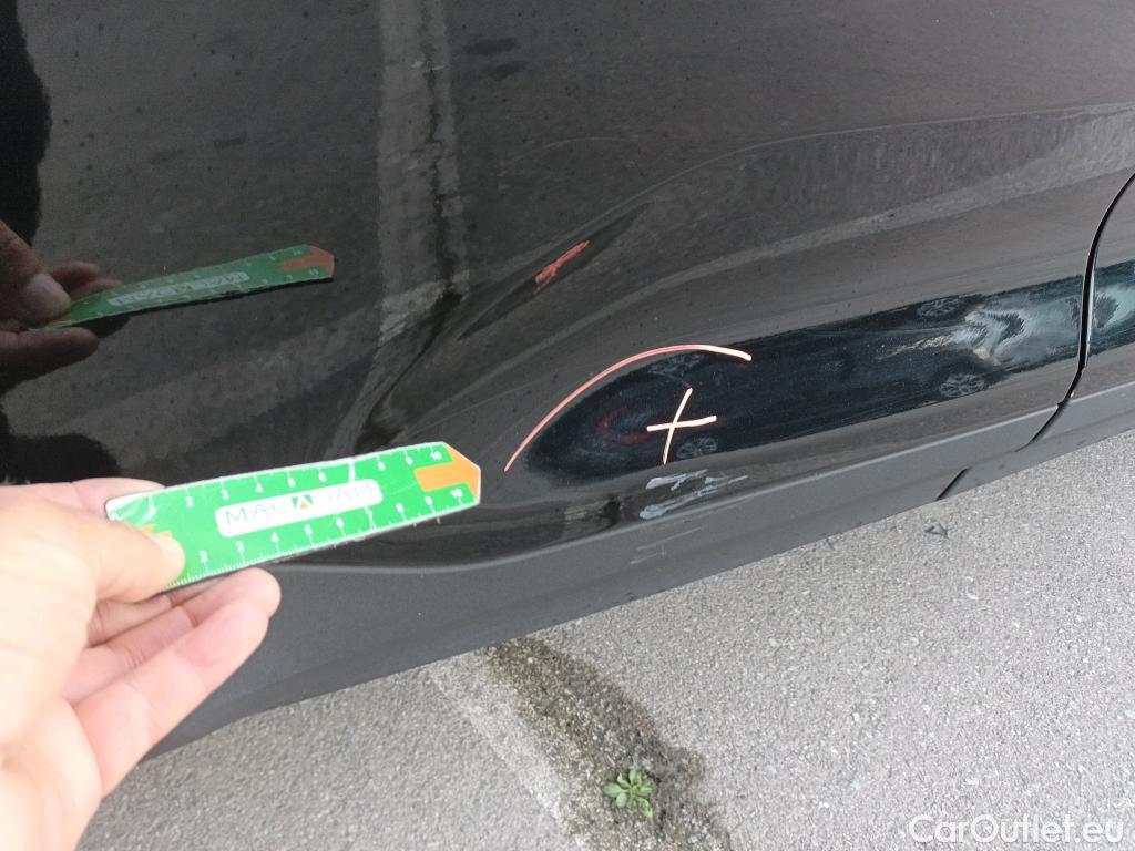  Volvo  XC 40 VOLVO XC40 / 2017 / 5P / 2.0 D4 AWD Inscription Auto #2