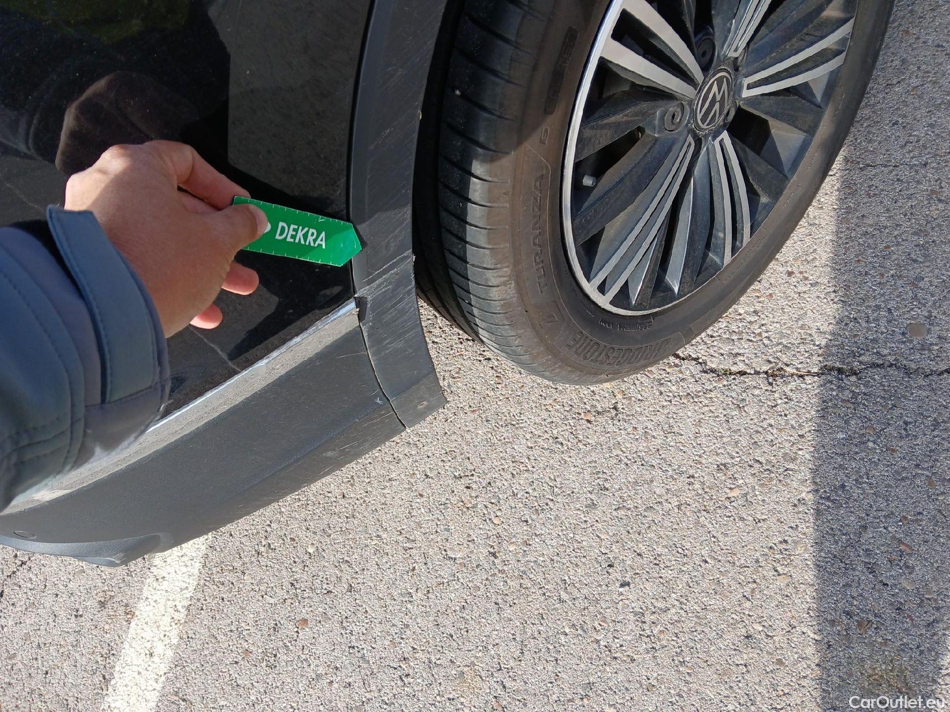  Volkswagen  Tiguan VOLKSWAGEN  / 2020 / 5P / todoterreno Life 2.0 TDI 110kW (150CV) DSG (AC2) #35