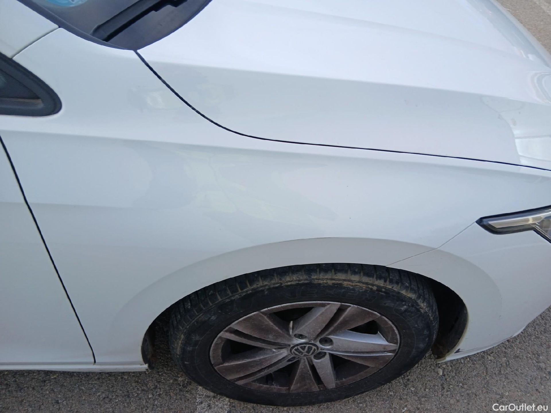  Volkswagen  Golf  VOLKSWAGEN / 2020 / 5P / berlina con portón 1.0 TSI 81kW (110CV) #28