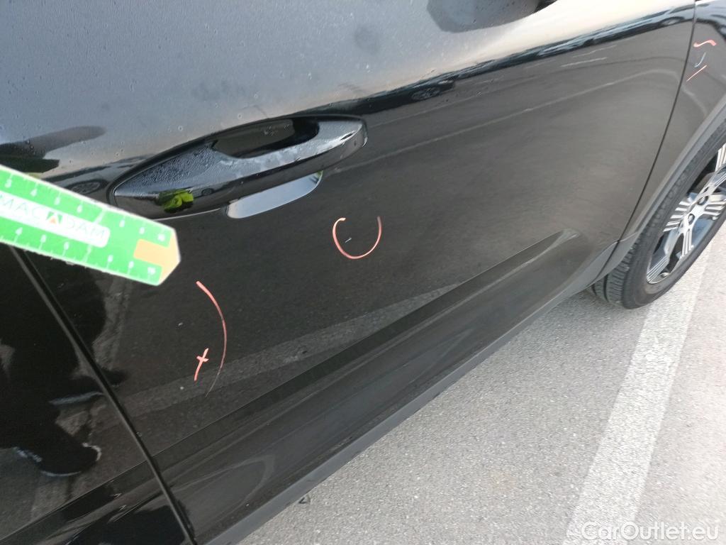  Volvo  XC 40 VOLVO XC40 / 2017 / 5P / 2.0 D4 AWD Inscription Auto #3