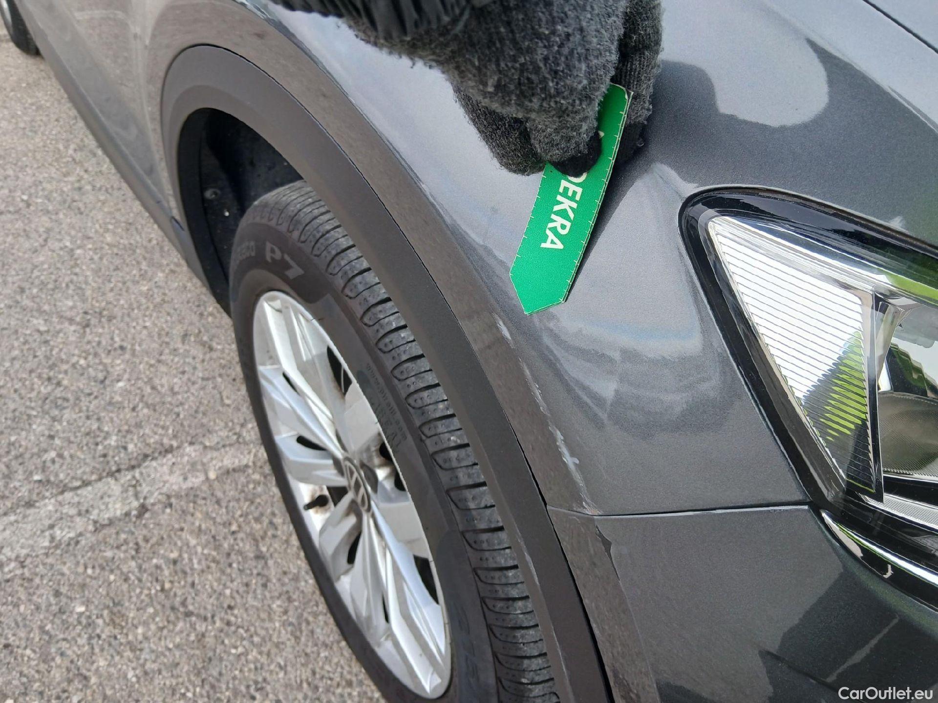  Volkswagen  T-ROC VOLKSWAGEN  / 2017 / 5P / todoterreno Advance 2.0 TDI 110kW (150CV) DSG (AC2) #22