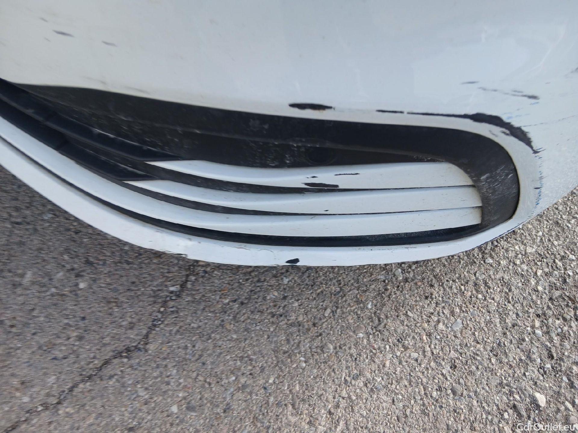  Volkswagen  Golf  VOLKSWAGEN / 2020 / 5P / berlina con portón 1.0 TSI 81kW (110CV) #6