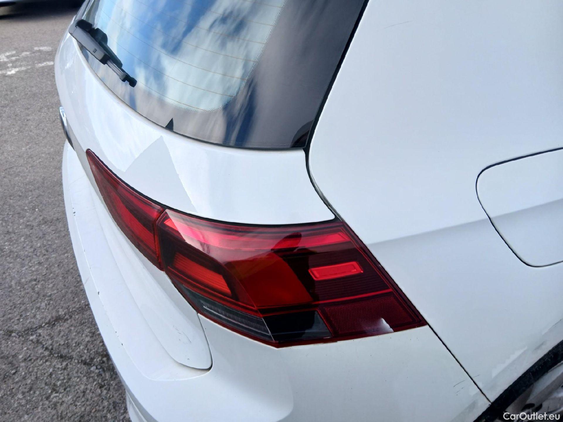  Volkswagen  Golf  VOLKSWAGEN / 2020 / 5P / berlina con portón 1.0 TSI 81kW (110CV) #17