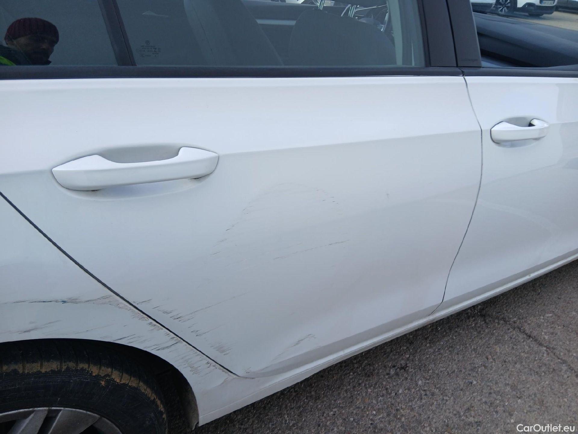  Volkswagen  Golf  VOLKSWAGEN / 2020 / 5P / berlina con portón 1.0 TSI 81kW (110CV) #21